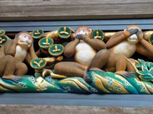 豪華絢爛な世界遺産、日光東照宮を歩く①「三猿」から「陽明門」まで見どころ紹介