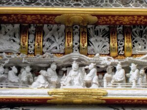 豪華絢爛な世界遺産、日光東照宮を歩く②唐門「舜帝朝見の儀」から拝殿まで見どころ紹介