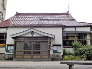 樹徳寺の御朱印と宇奈月薬師寺(お湯掛け薬師)参拝で宇奈月温泉街を散策【宇奈月の神社仏閣巡り】